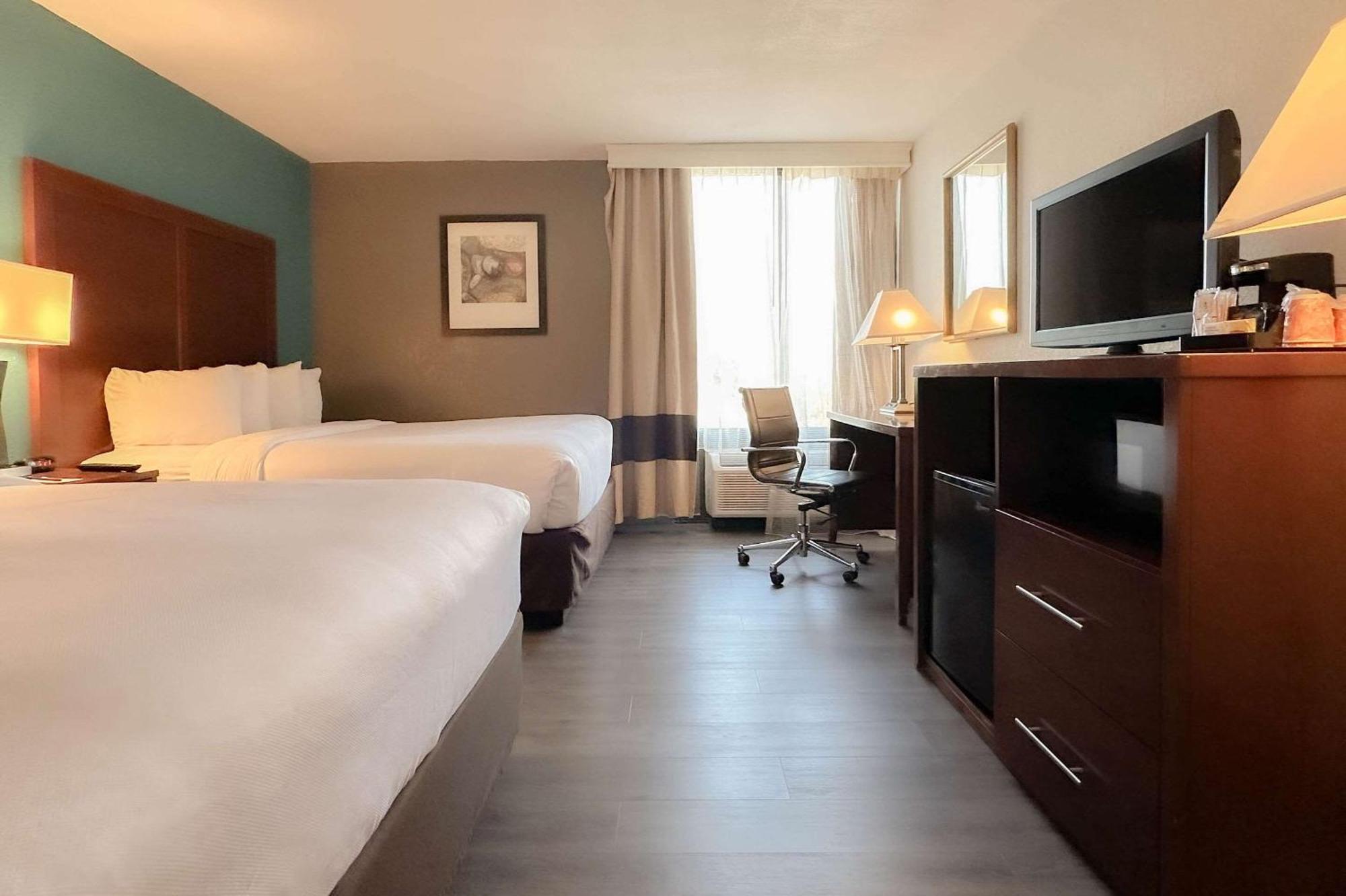 Comfort Inn & Suites Kissimmee By The Parks Four Corners Eksteriør bilde